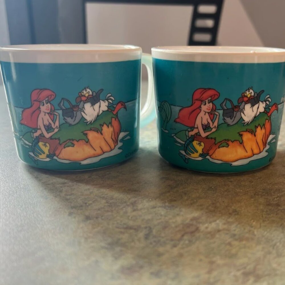 Vintage Disney “The Little Mermaid Cup” Zak Designs-Plastic